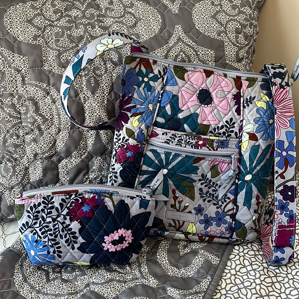 Vera Bradley hipster bag with matching cosmetic bag